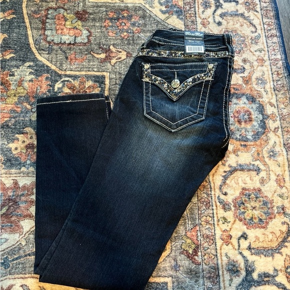 Miss Me Signature Skinny Jeans - Picture 1 of 9